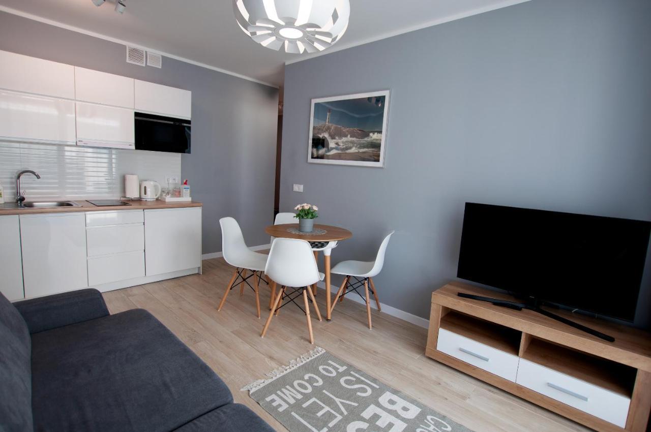 Apartament Ikar - 2 Pokojowy Przy Morzu Z Balkonem 포비에로보 외부 사진